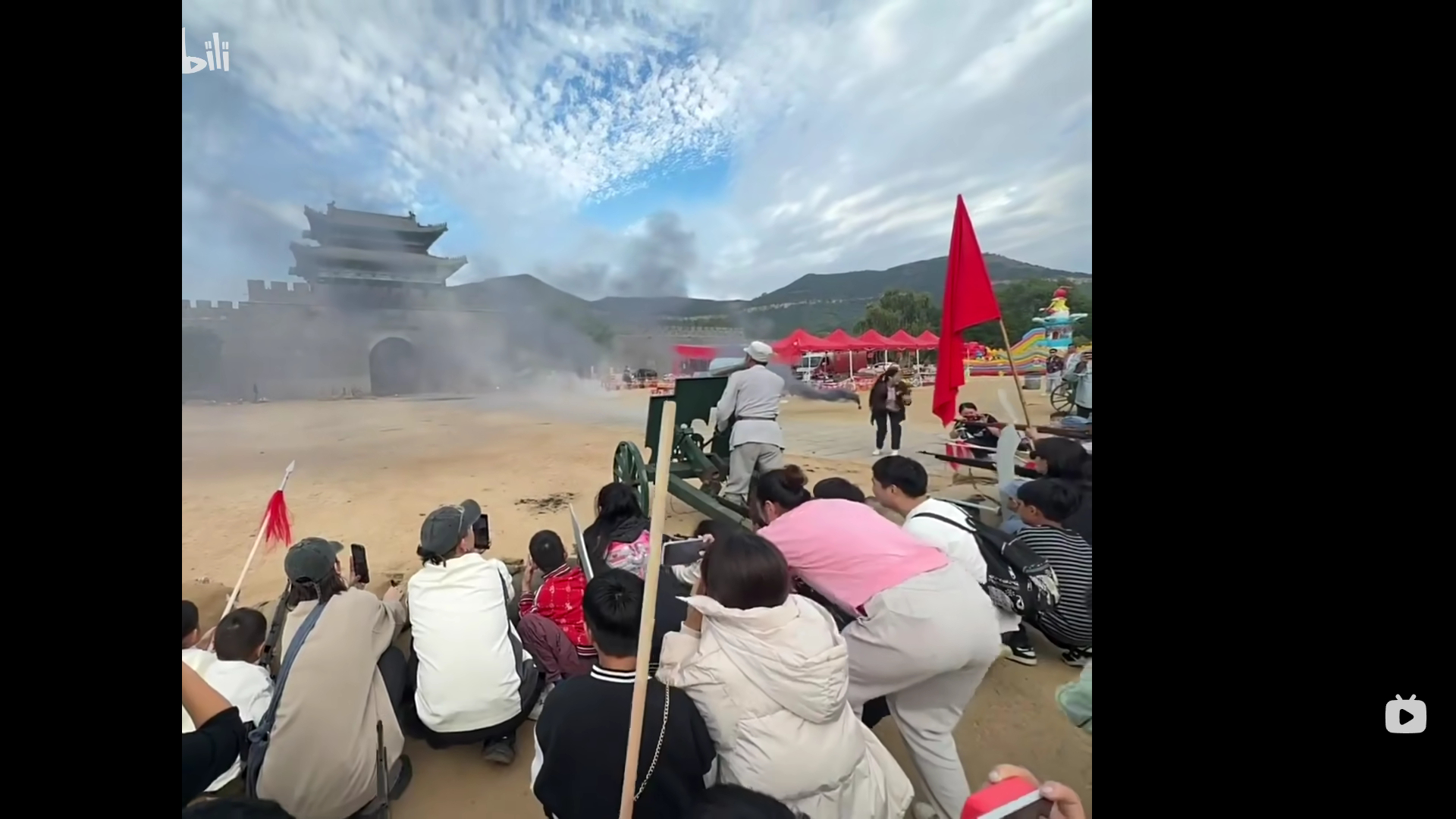 正准备下营吃午饭，刷到了这个。“平安县城已经不够用了，你们赶紧把渤海湾加勒逼海盗