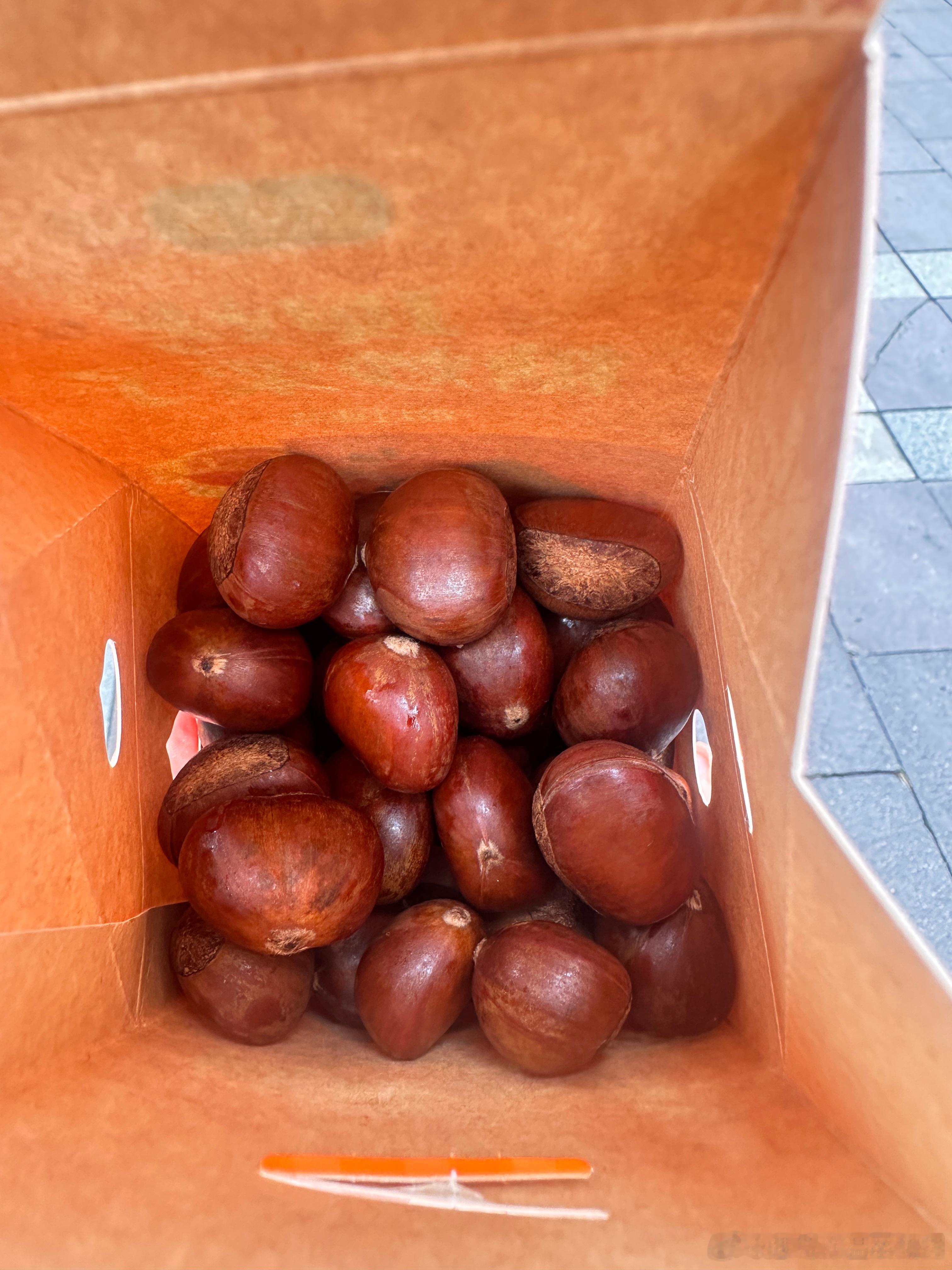 秋天来咯从糖炒栗子开始 ​​​