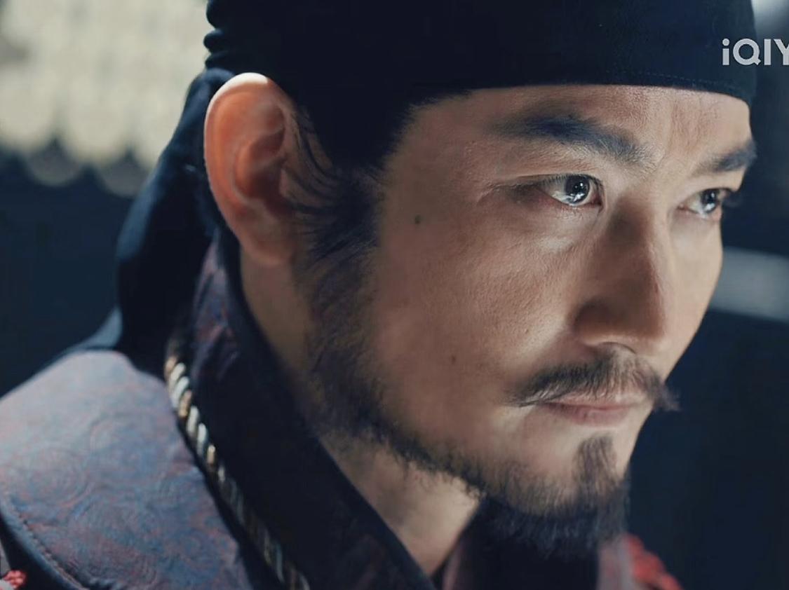 赵匡胤登基之后，一开始曹彬并没有受重用，因为郭威是他姨父，后来因为曹彬有品德又有