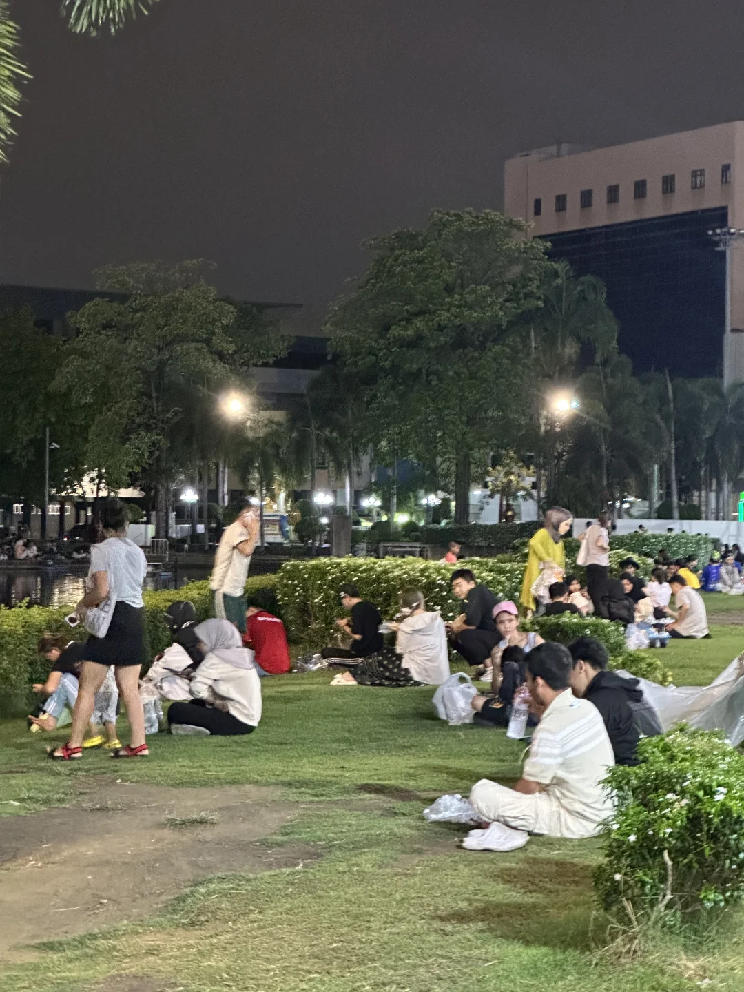 坐烂屁股也要来逛这个曼谷夜市！绝对硬控你