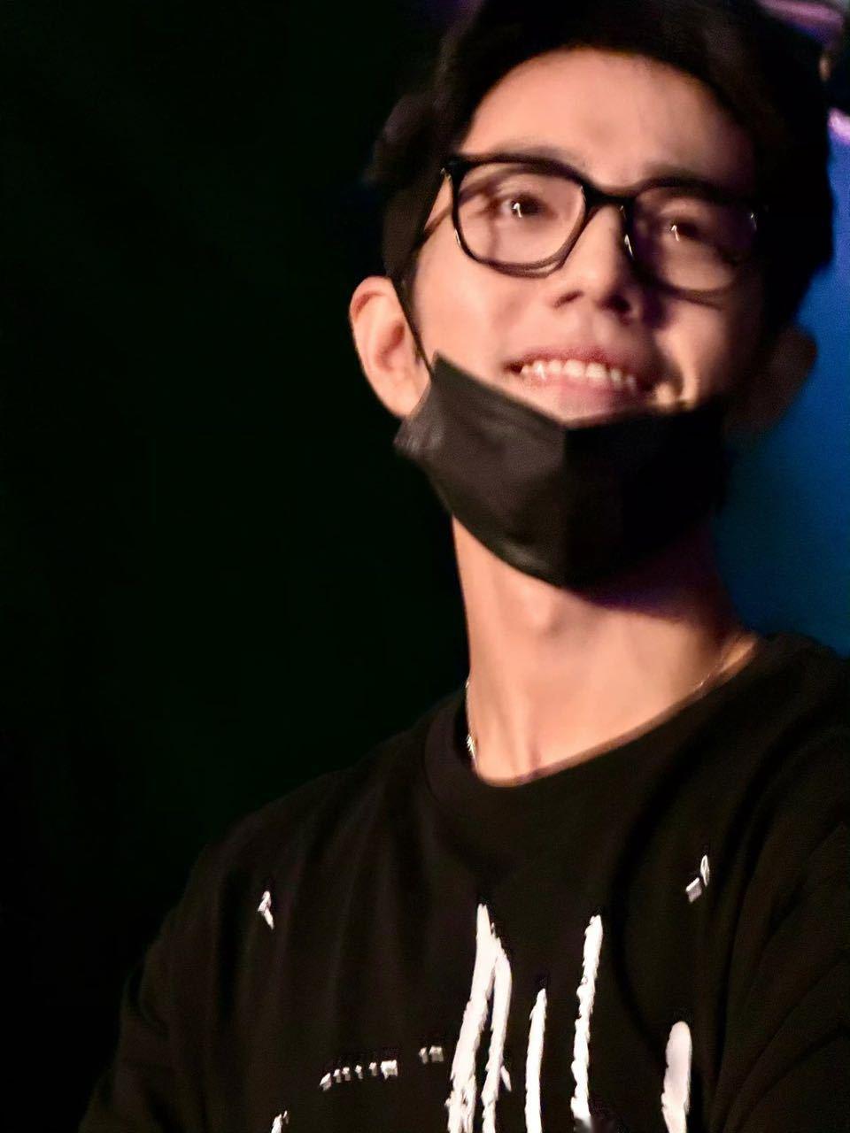 啊。我也泪光闪闪。 ​​​