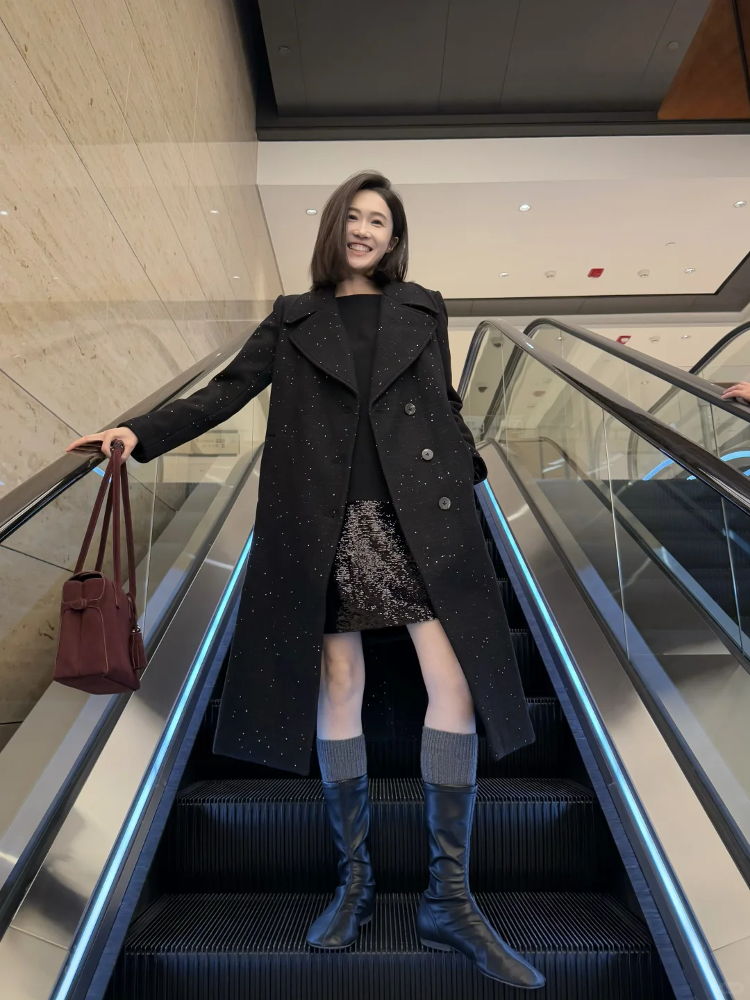 OOTD 今天穿的黑色大衣