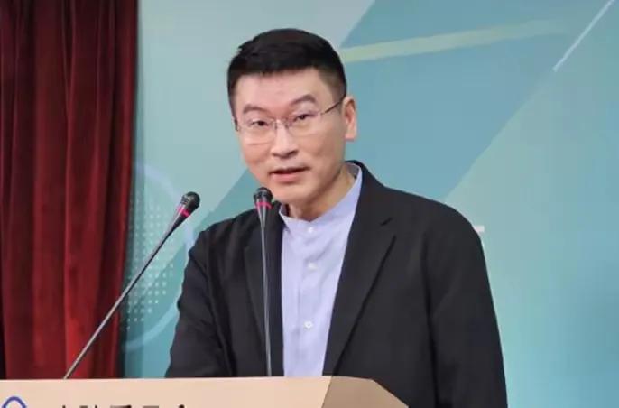 我们是希望美国乱一点好，还是治一点好呢？当然是乱一点，但不要大乱，大乱会波及无辜