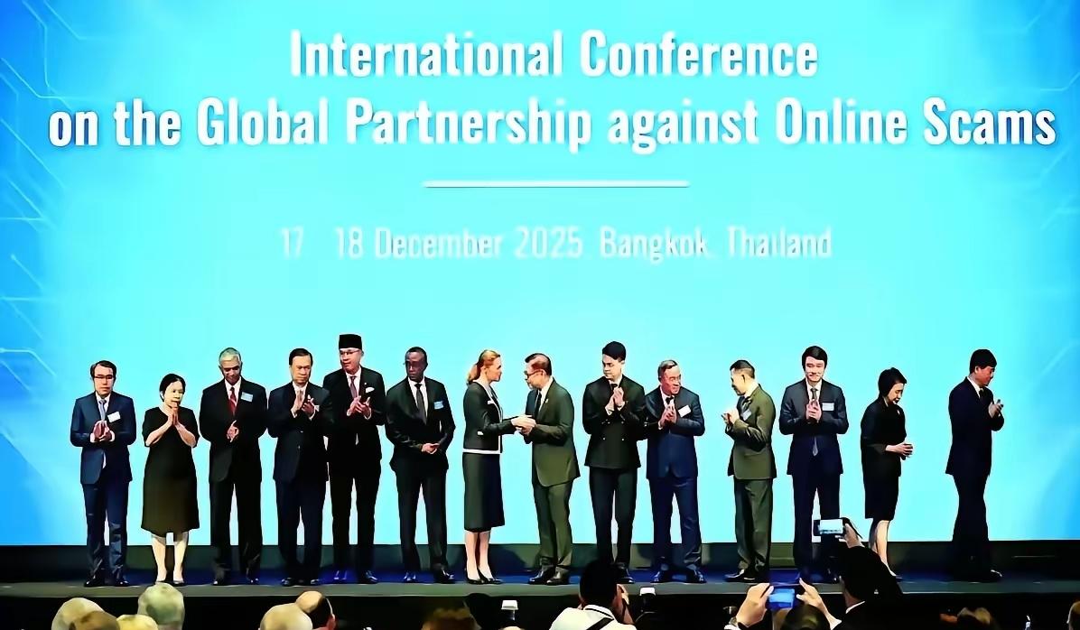 泰国这次刷新了全世界的三观，在自己家的领土上，不声不响的邀请了60个国家齐聚一堂