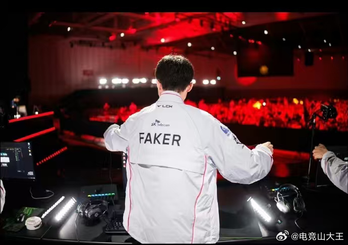 Faker和Oner回应Bin一边先锋赛冠军底气十足喊话，一边细数交手胜负从容接