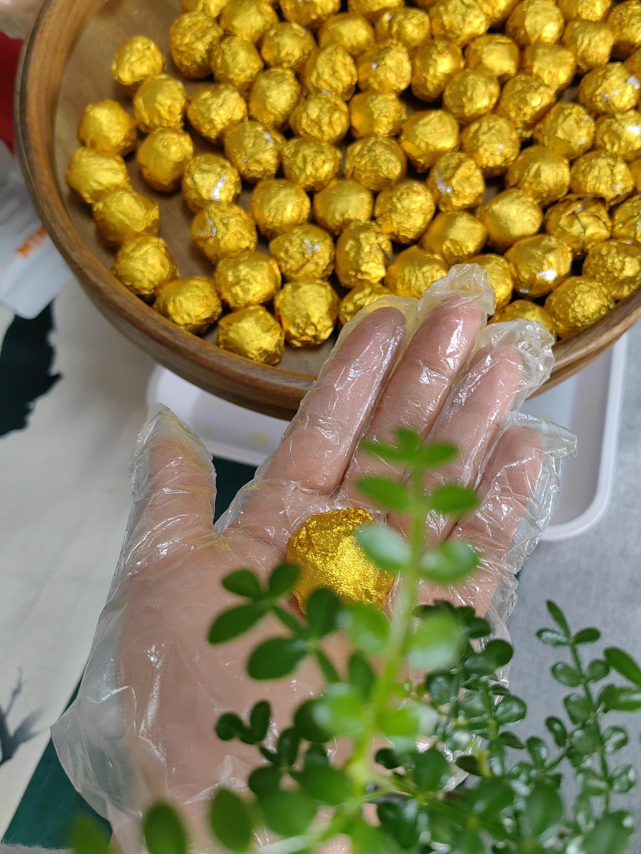 裸辞后陷入求职低谷，别闷在房间自我否定！多出门晒晒太阳，吹吹晚风，心情会轻松大半