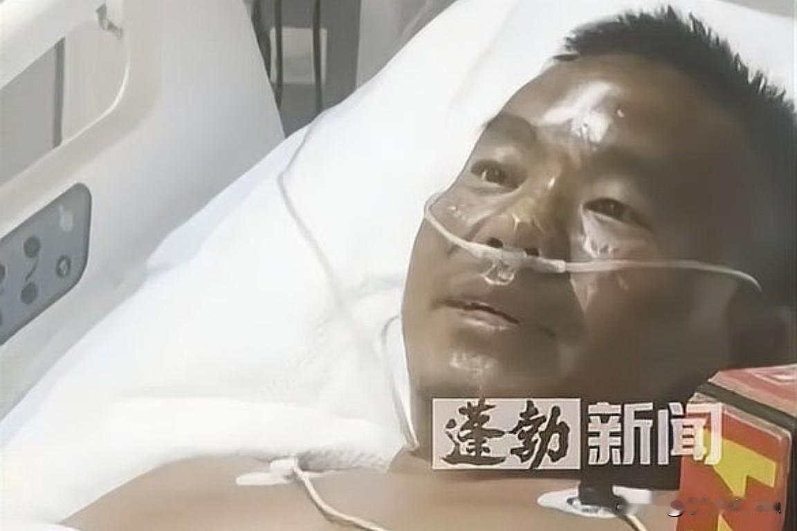 生吃螃蟹、烈日灼身，海上漂流七日如何绝境求生？
5月27日晚，39岁广西游客秦先
