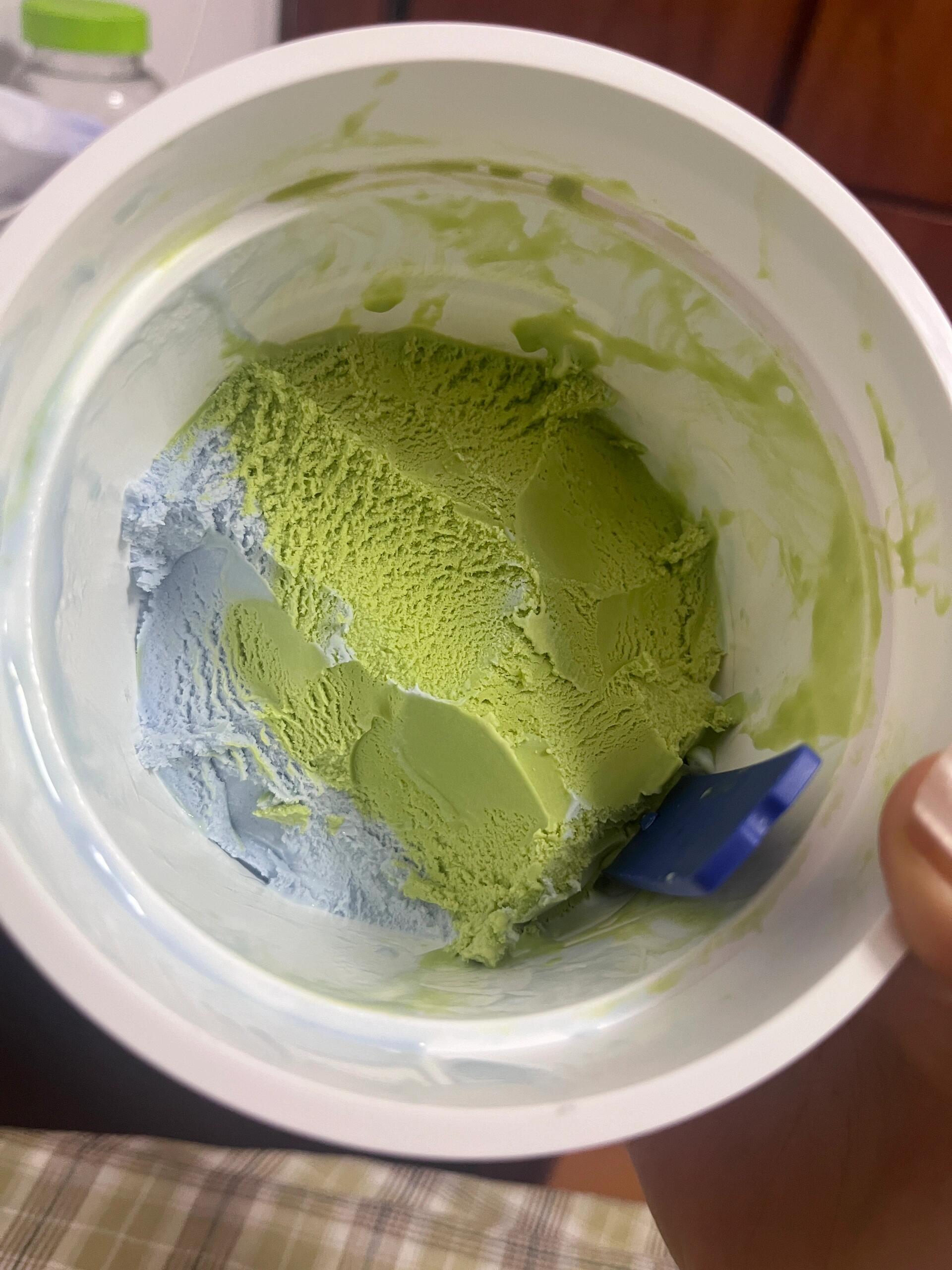 哪个暑假工做的雪糕？我说怎么没有糯米，原来到你那去了