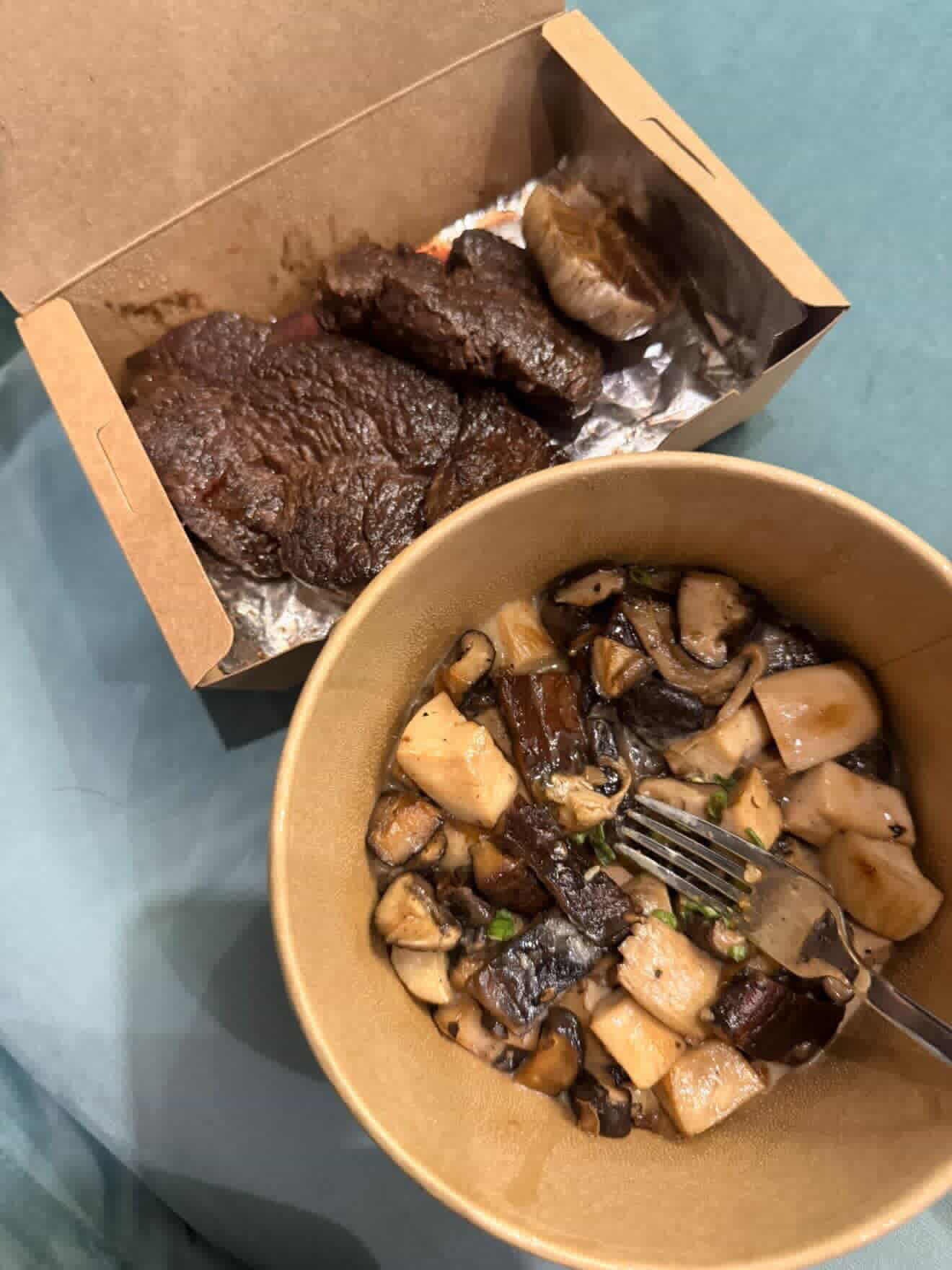 大半夜有点饿了 