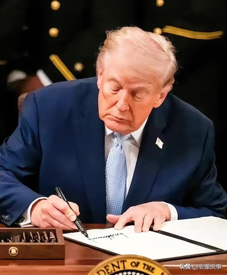 美国总统特朗普签署行政令

4月1日最新消息，美国总统特朗普搞了个大动作，直接签