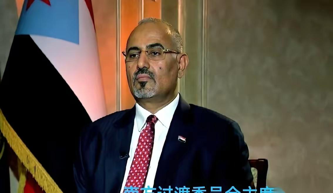 老大跑了。
连夜跑的，去哪儿了谁都不知道。
昨天还称兄道弟的“金主爸爸”（阿联酋