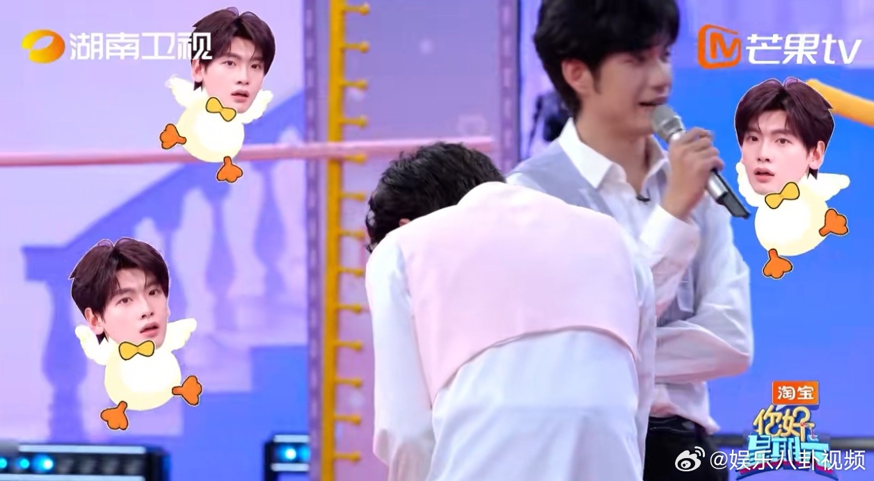 青蛙：我为这个家（节目）付出太多了。为了配合翟潇闻上《你好星期六》，我甚至不惜“