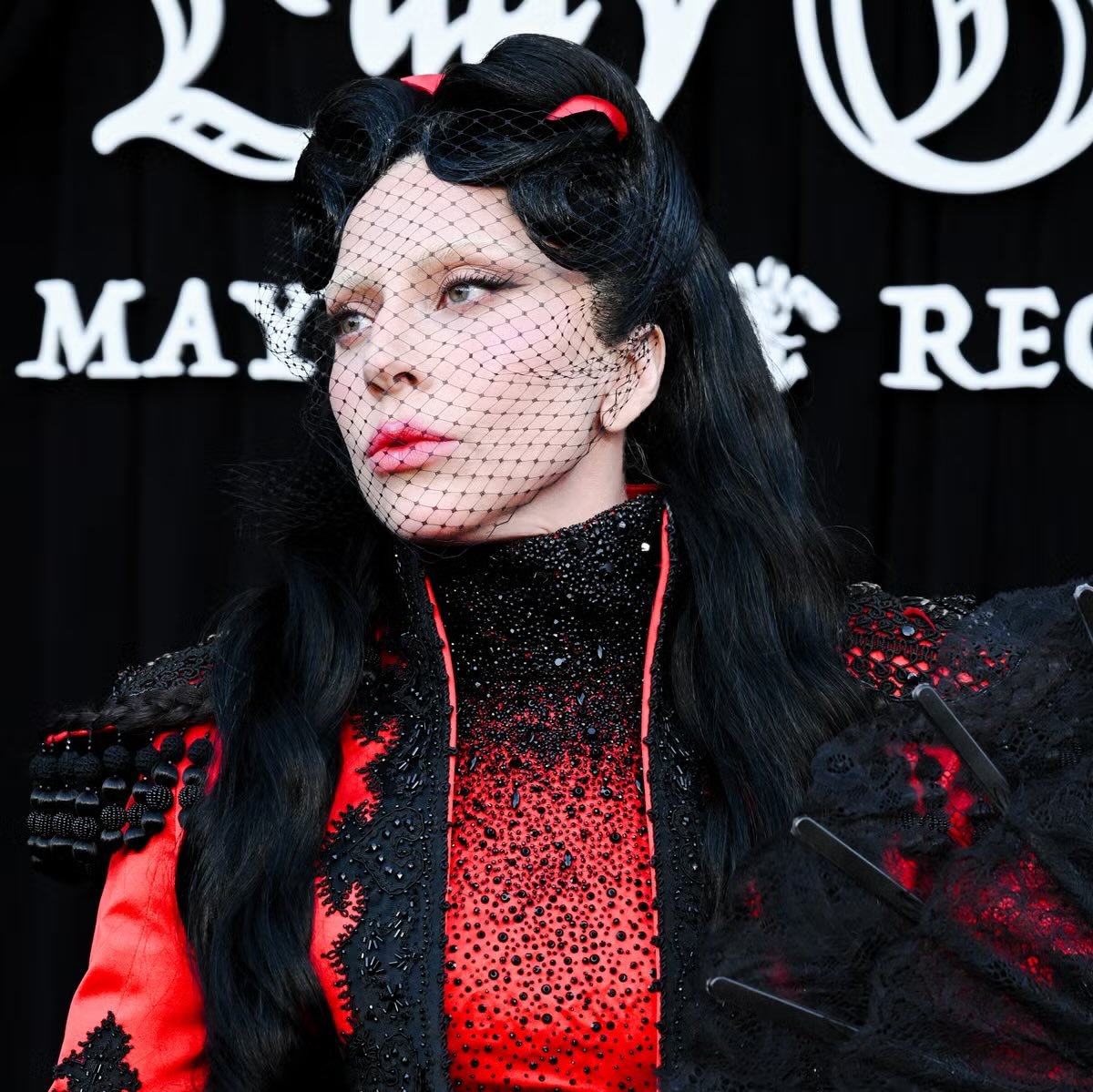 距离Lady Gaga上次公开露面已经过去了整整一个月。 