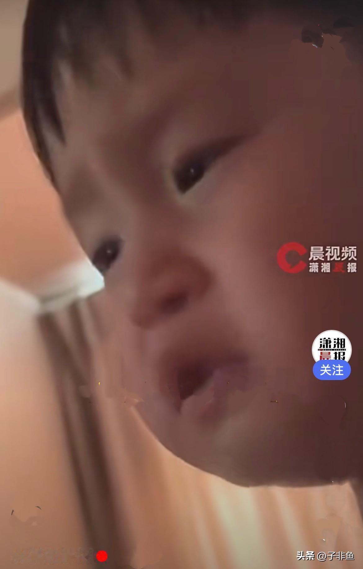 近日，四川成都一名两岁的小男孩，不小心打碎了妈妈珍藏多年的水晶球，这不是普通的摆