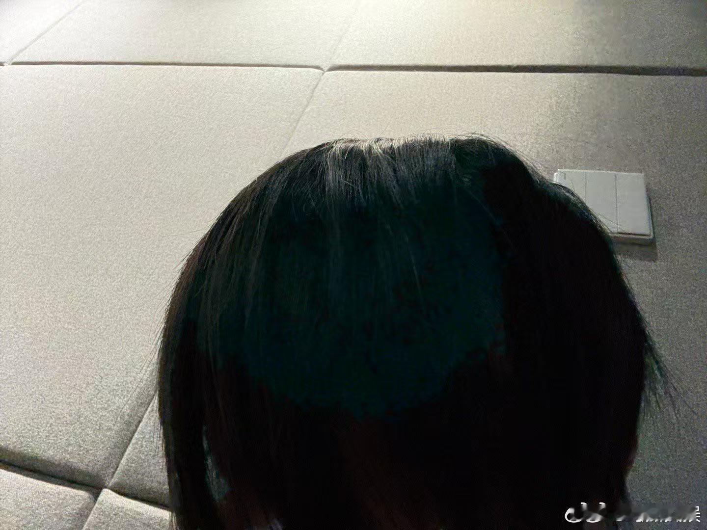 敖瑞鹏问分得清这是后脑勺还是额头吗敖瑞鹏9月第一抽象敖瑞鹏9月第一抽象，哈哈哈哈