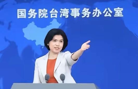 台湾欢呼，中国飞机来了！

7月4日，中国官方报道了大陆的航空公司已经开始接连恢