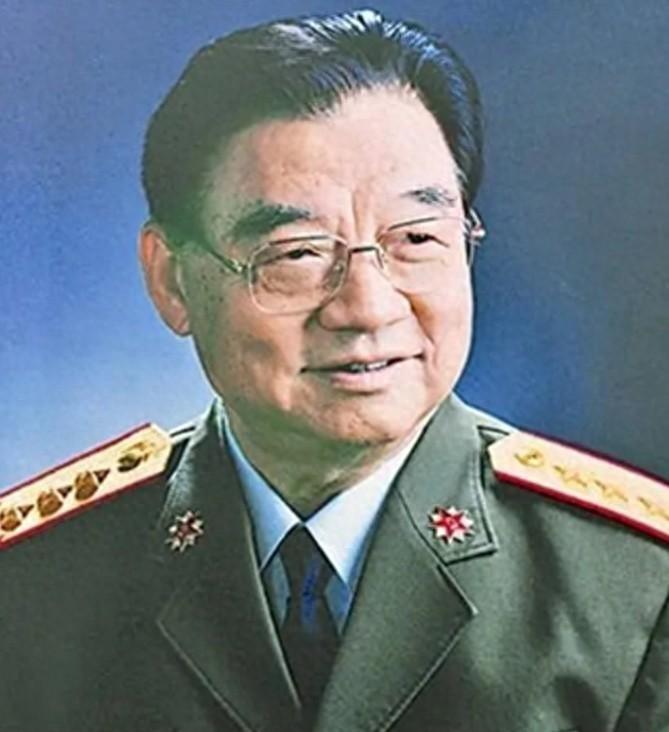 他曾任总后勤部政委，1988年被授予中将军衔，6年后晋升上将，享年八十五岁，你了