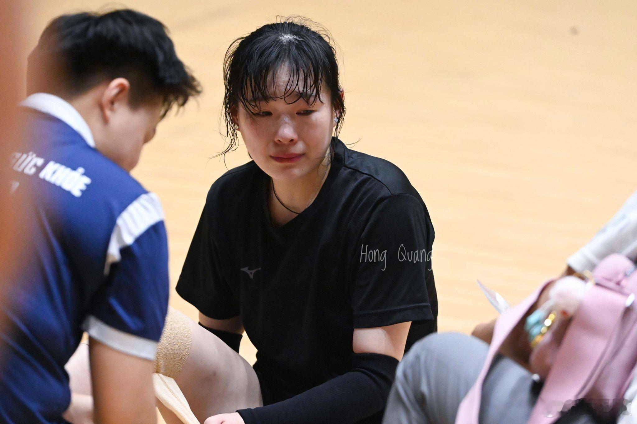 国际排坛动态蔡晓晴清化蓝山水泥 0-3  (19-25/17-25/14-25)