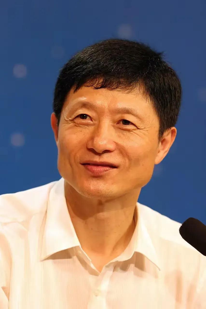 已逝的艾跃进教授，动了“某些人的根基”，才令他们变的疯狂！
 
艾跃进教授生前是