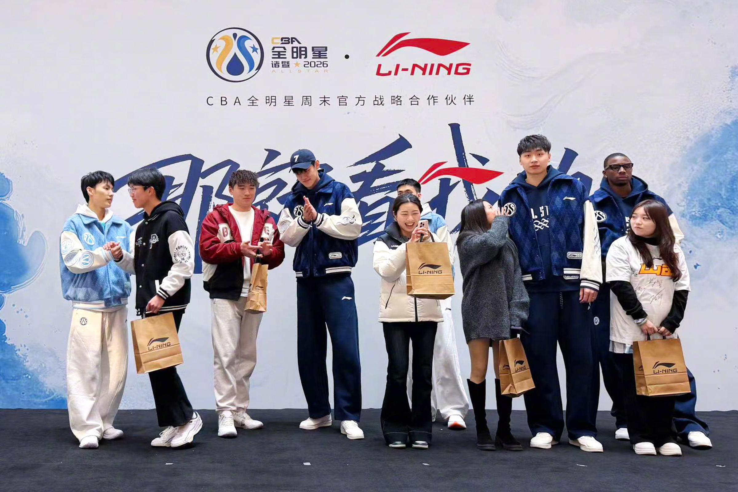 CBA x LI-NING徐杰、庞峥麟、曾凡博、齐麟、迪亚洛五位全明星球员来到诸