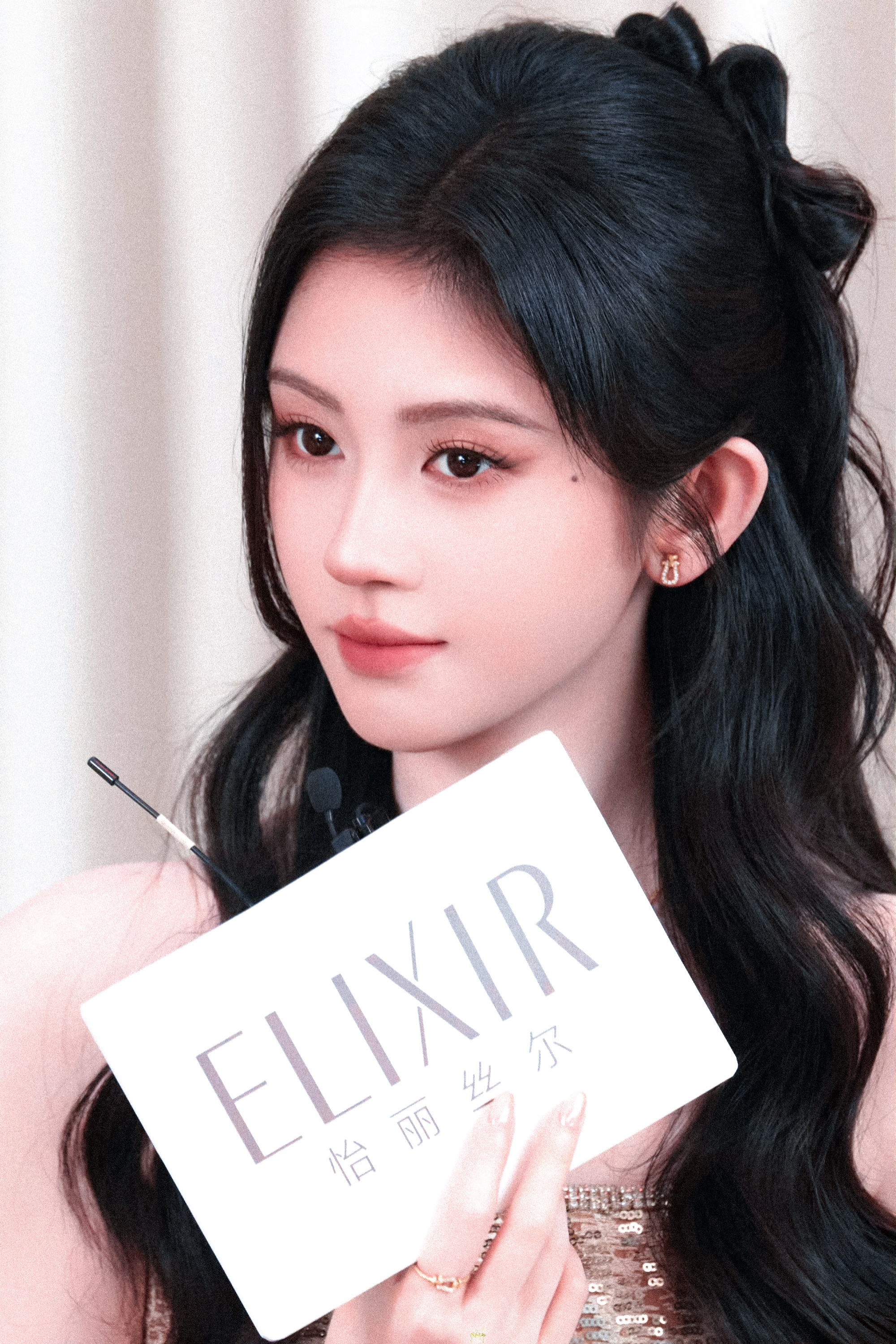 鎏金赴约✨鞠婧祎又有盼头了鞠婧祎怡丽丝尔直播 ​​​