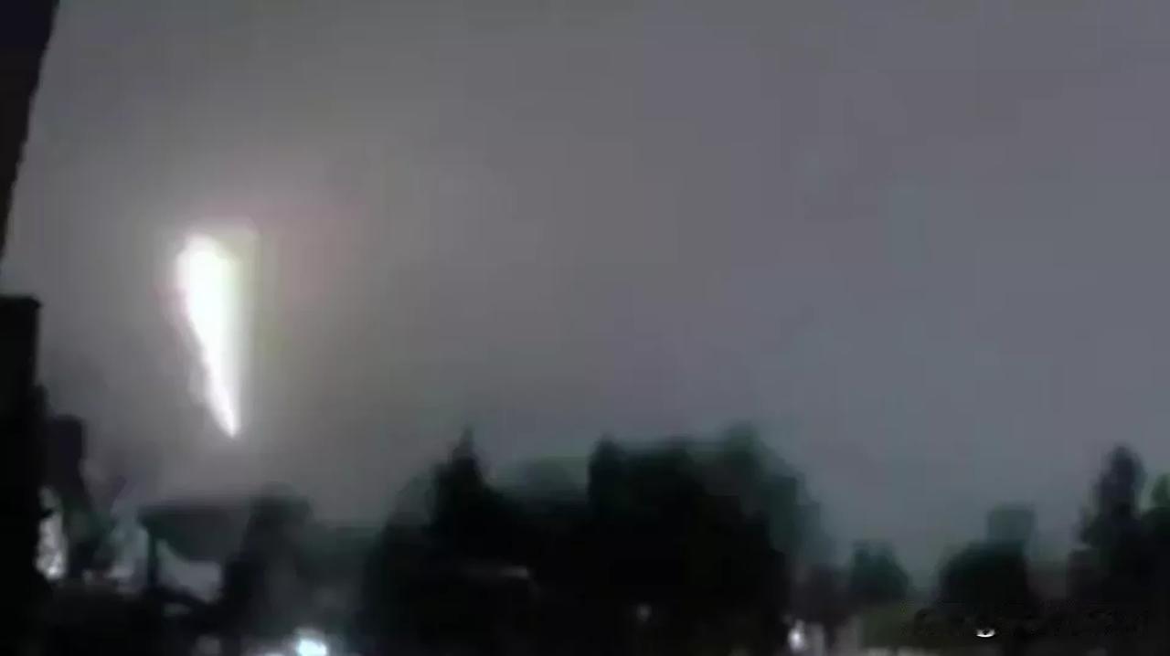 俄总统特别代表：目前尚无防空系统可拦截“榛树”导弹

俄罗斯总统对外投资和经济合