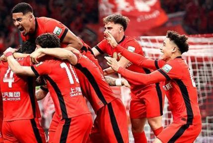 北京时间11月22日15：30，中超迎来最后一轮的较量，我们看看有夺冠希望海港和
