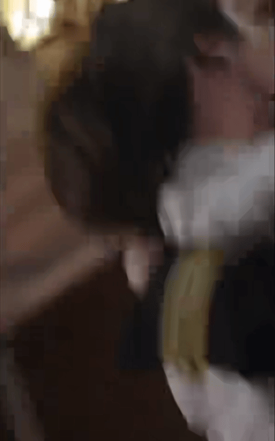 凌嘉出道四年荧幕初吻凌嘉荧幕初吻为戏献身  出道四年凌嘉一直在尝试不同的角色。这