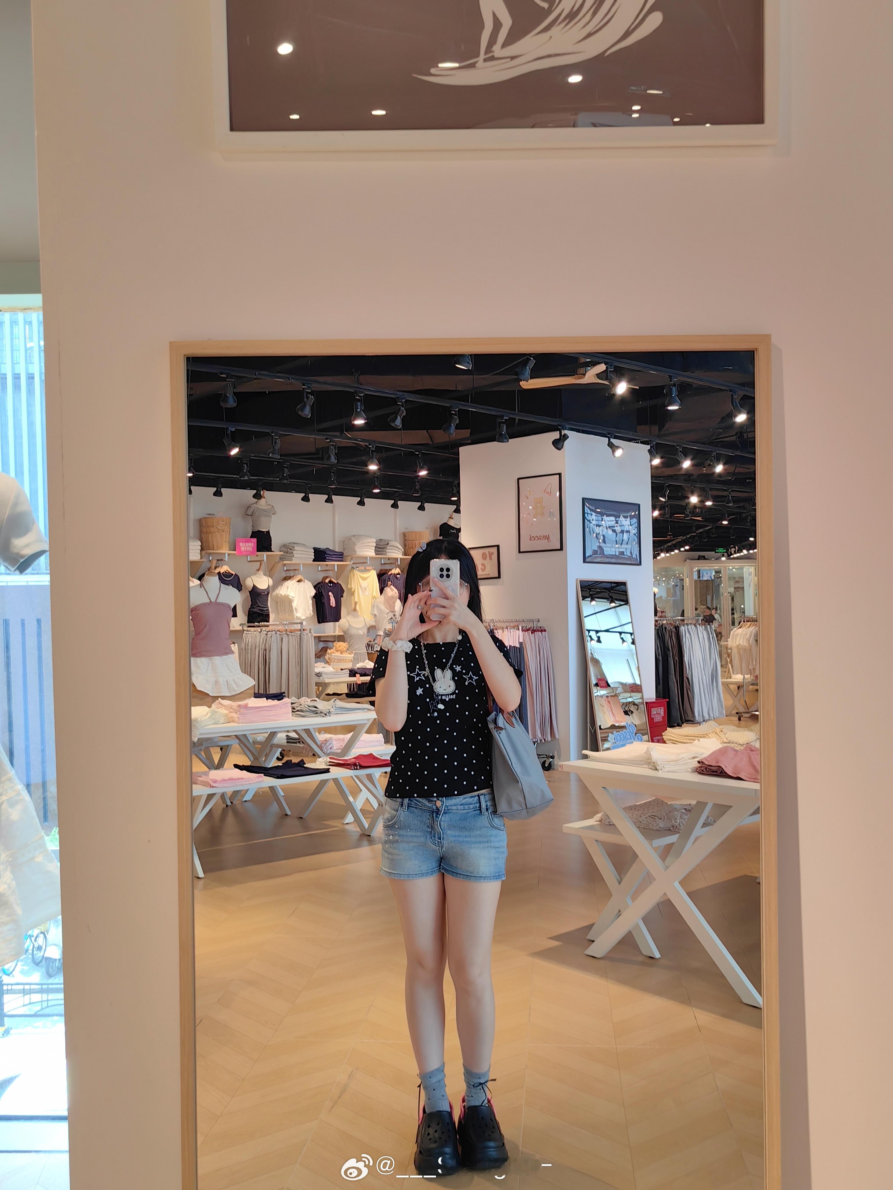 🖤 ootd 🤍最近好爱小波点嘿嘿✩★🎀♡🎶翾翾的快乐星球OOTD今天穿