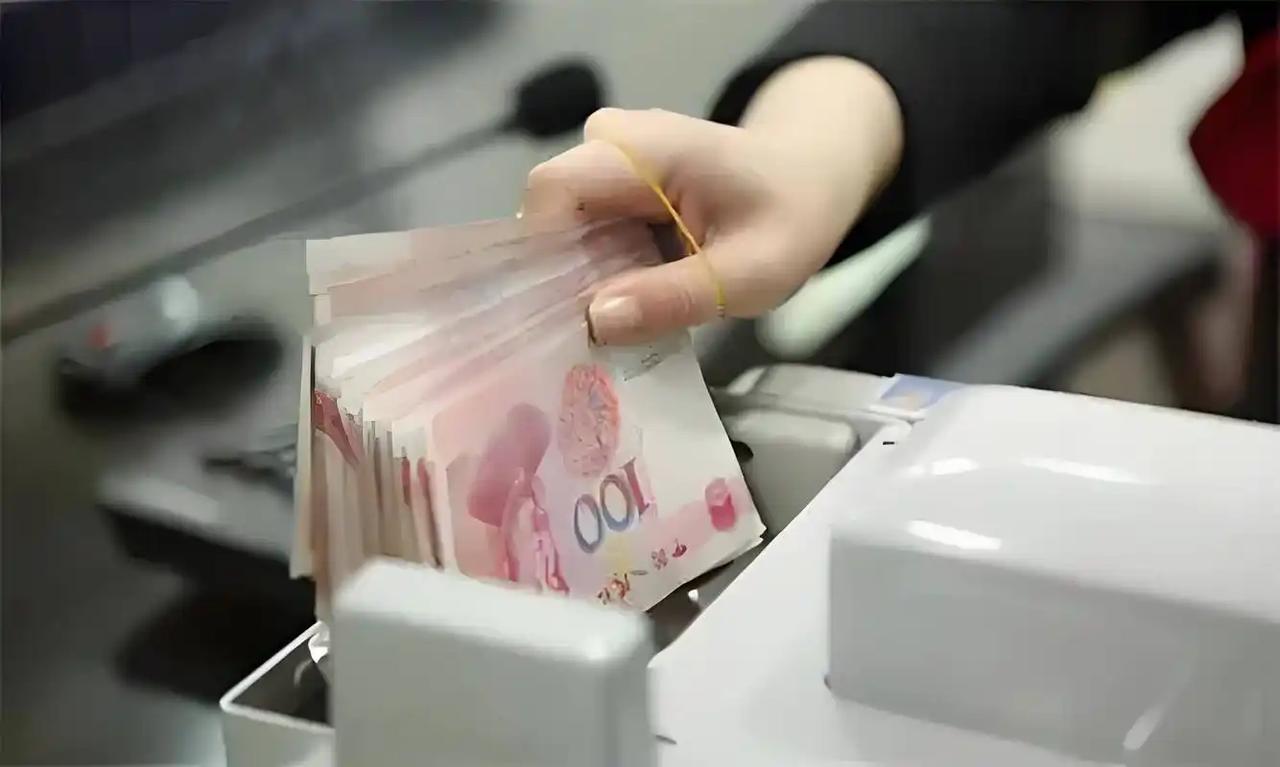 存钱对于年轻人的未来有何影响? 存钱对年轻人的未来影响巨大。向太说“存款没有20