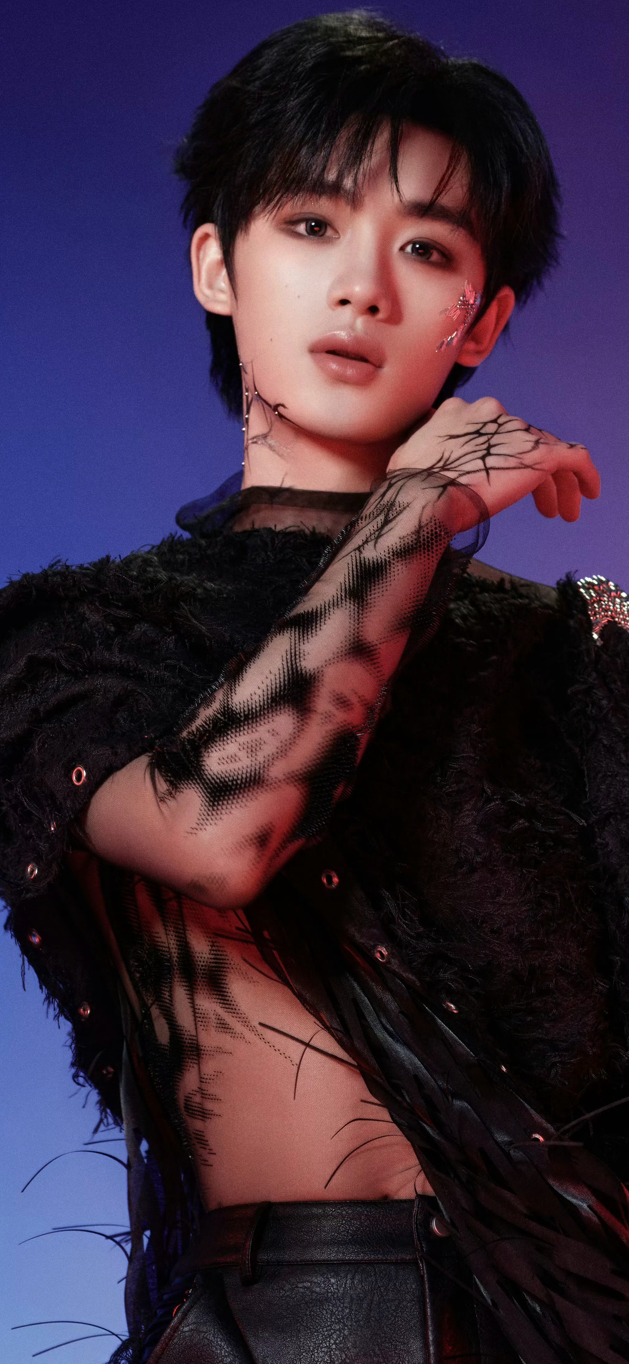 哦莫这衣服这么穿的啊 