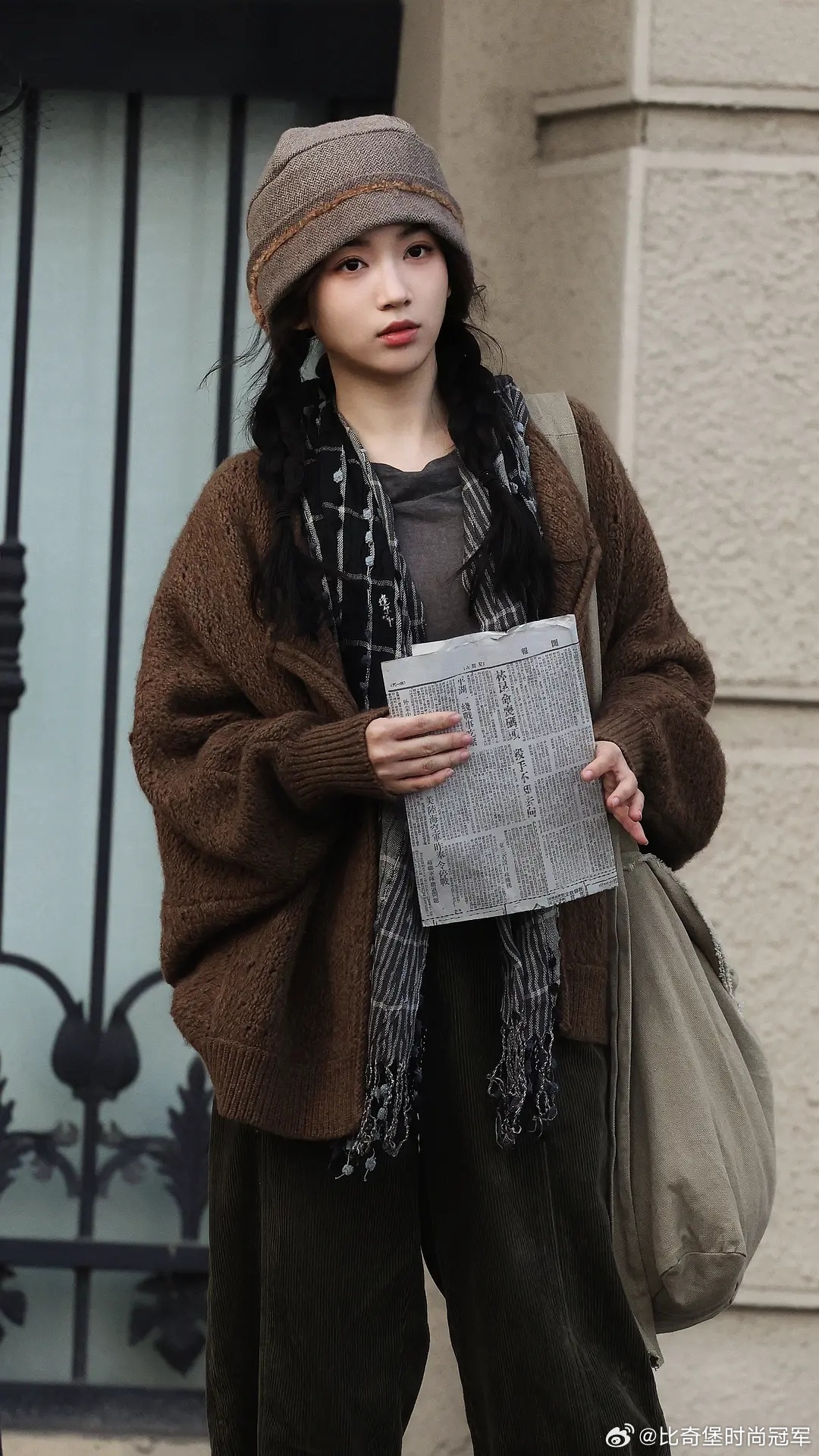 代露娃在拍这部3集剧造型还挺多挺好看 