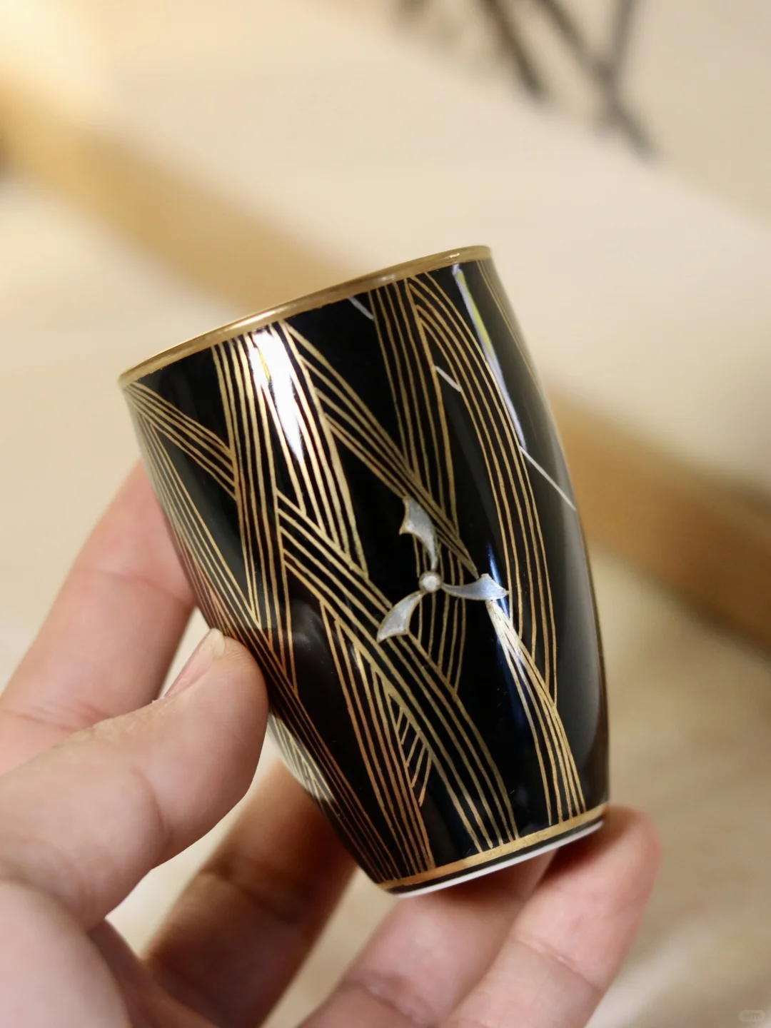 新品上架｜乌金釉描金银兰草纹闻香杯（90ml)
