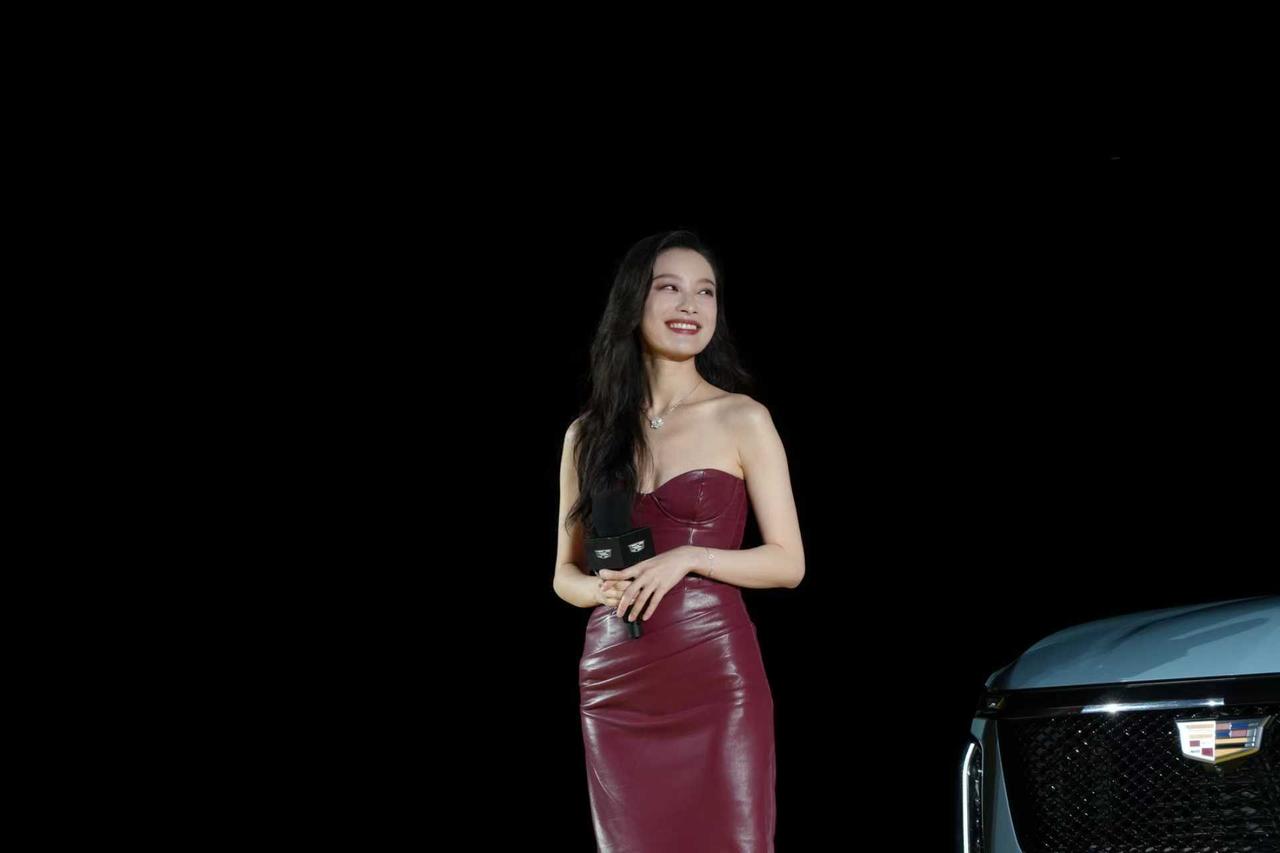 第一次感觉明星和新车非常搭，倪妮和凯迪拉克简直是绝配！【来自懂车帝车友圈】