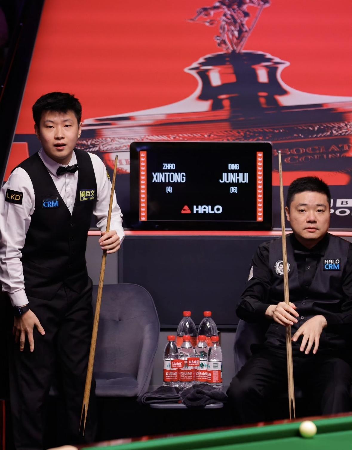 丁俊晖输了比赛，
心里肯定很开心，
不是因为有粉丝不断支持，而是他真的为……
赵