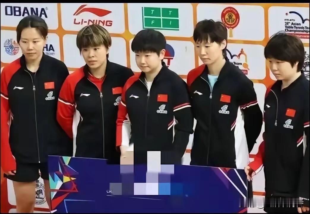 全运会女乒打到八强了，看看名单全是国家队老面孔。孙颖莎、王曼昱这些名字最近比赛都