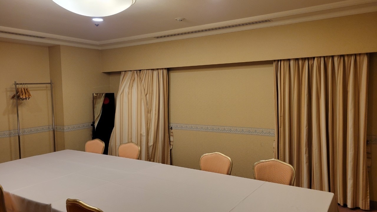 躲猫猫，没想到吧[爱你][爱你][爱你] ​​​