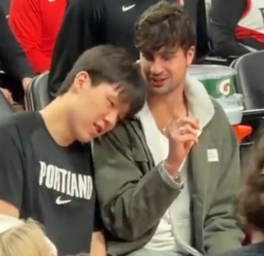 杨瀚森这三个月其实进步不小：防守效率提升很多，三分从不能投到偶尔能进，掩护和护框