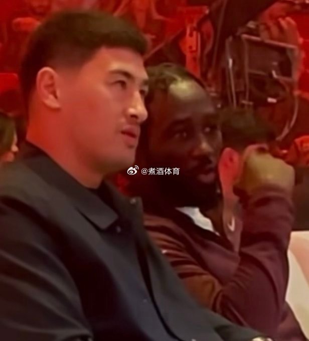 拳坛速递  特伦斯-克劳福德Terence Crawford和德米特里-比沃尔D