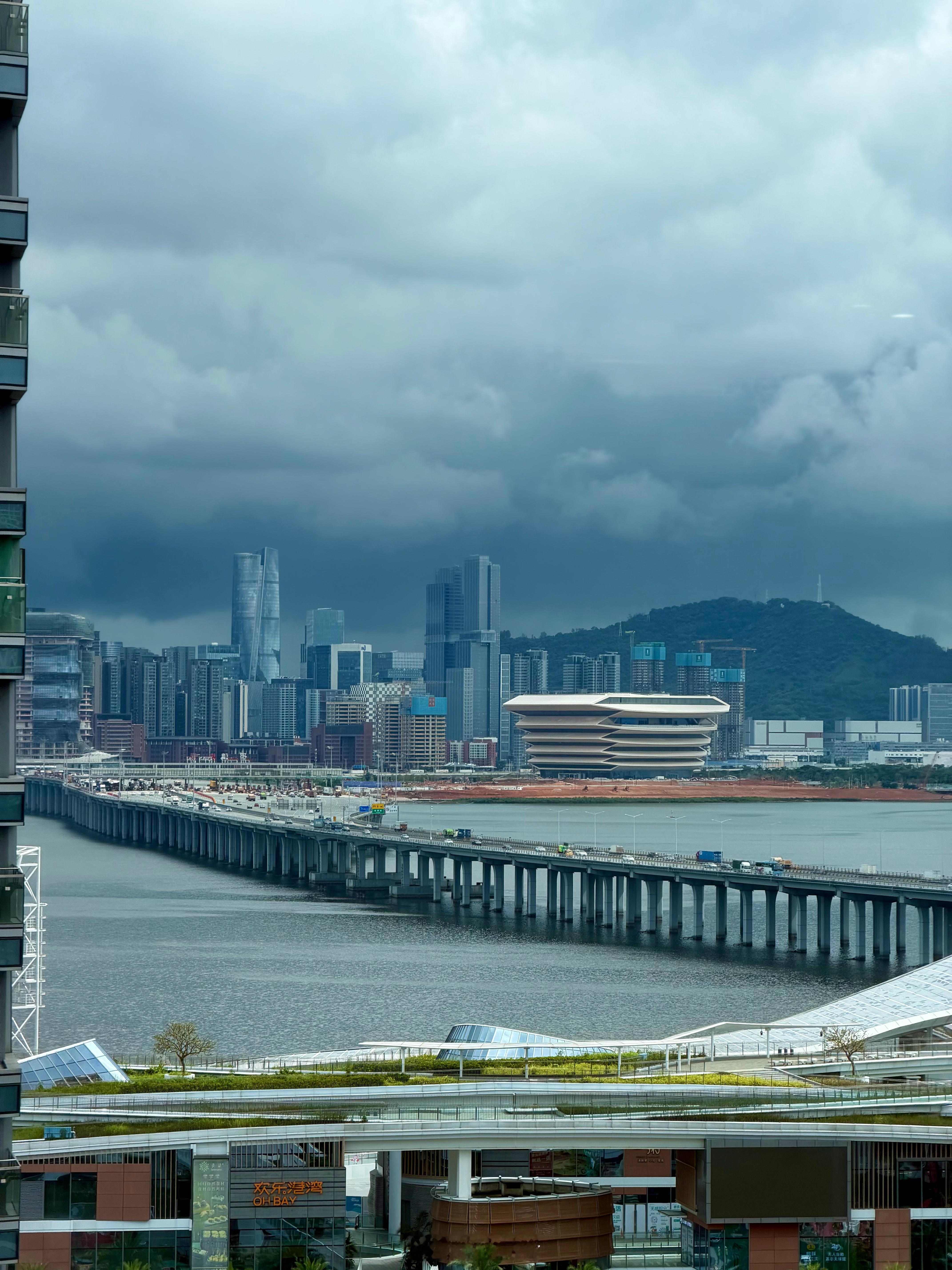 暴风雨来临前？ 深圳·华润前海中心