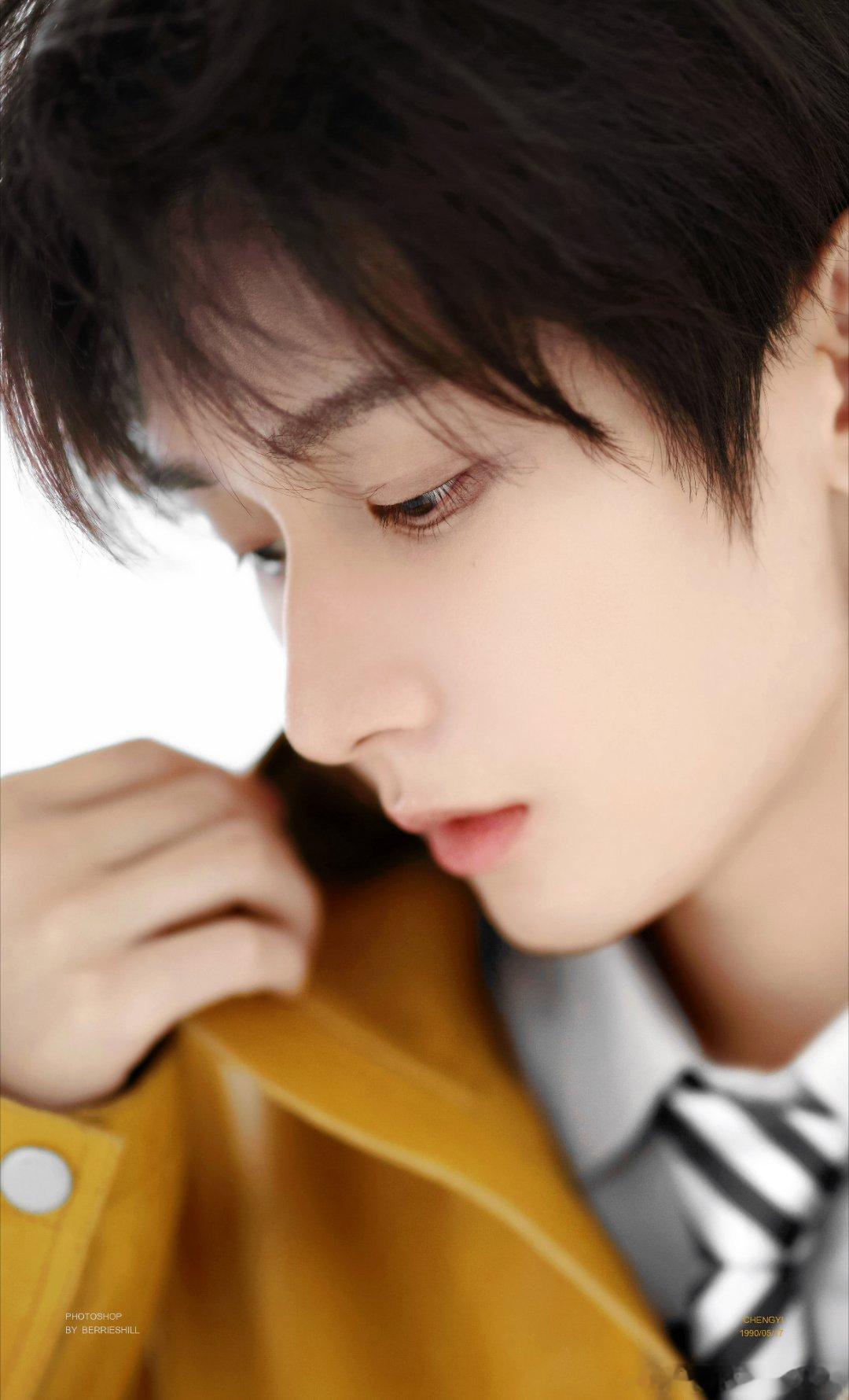 成毅，你每次的照片都让我惊艳～😘😘😘 ‧․‧․‧•★ ✨ 成毅 💕☆•‧