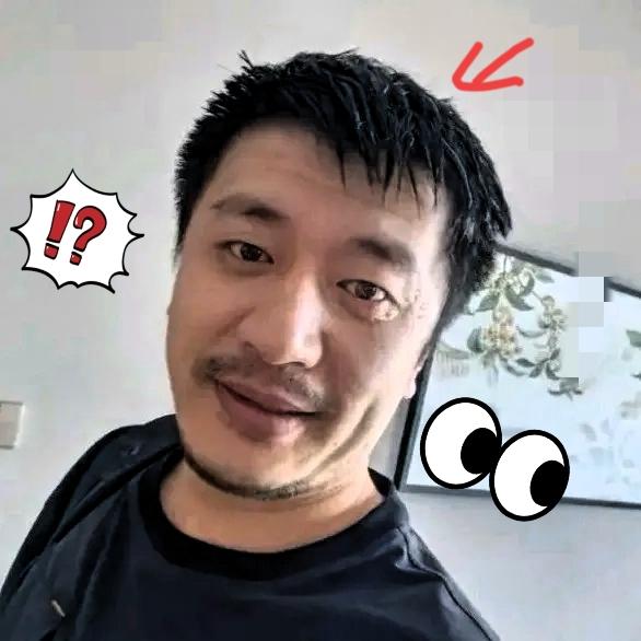 刚看到张雪峰的新闻，老妈突然一脸郑重地说：“那句老话还真应验在他身上了。”
 