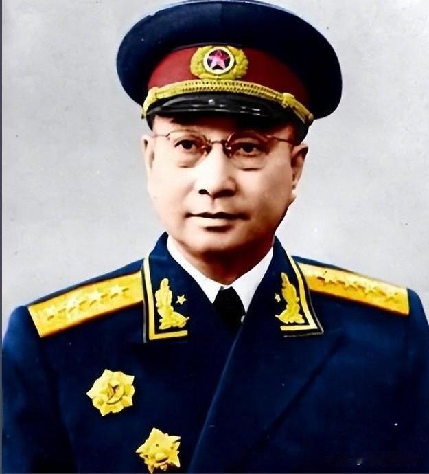 1952年，39岁副局长唐凯被停职审查，以为前途尽毁，刚从朝鲜回来的陈赓却亲自找