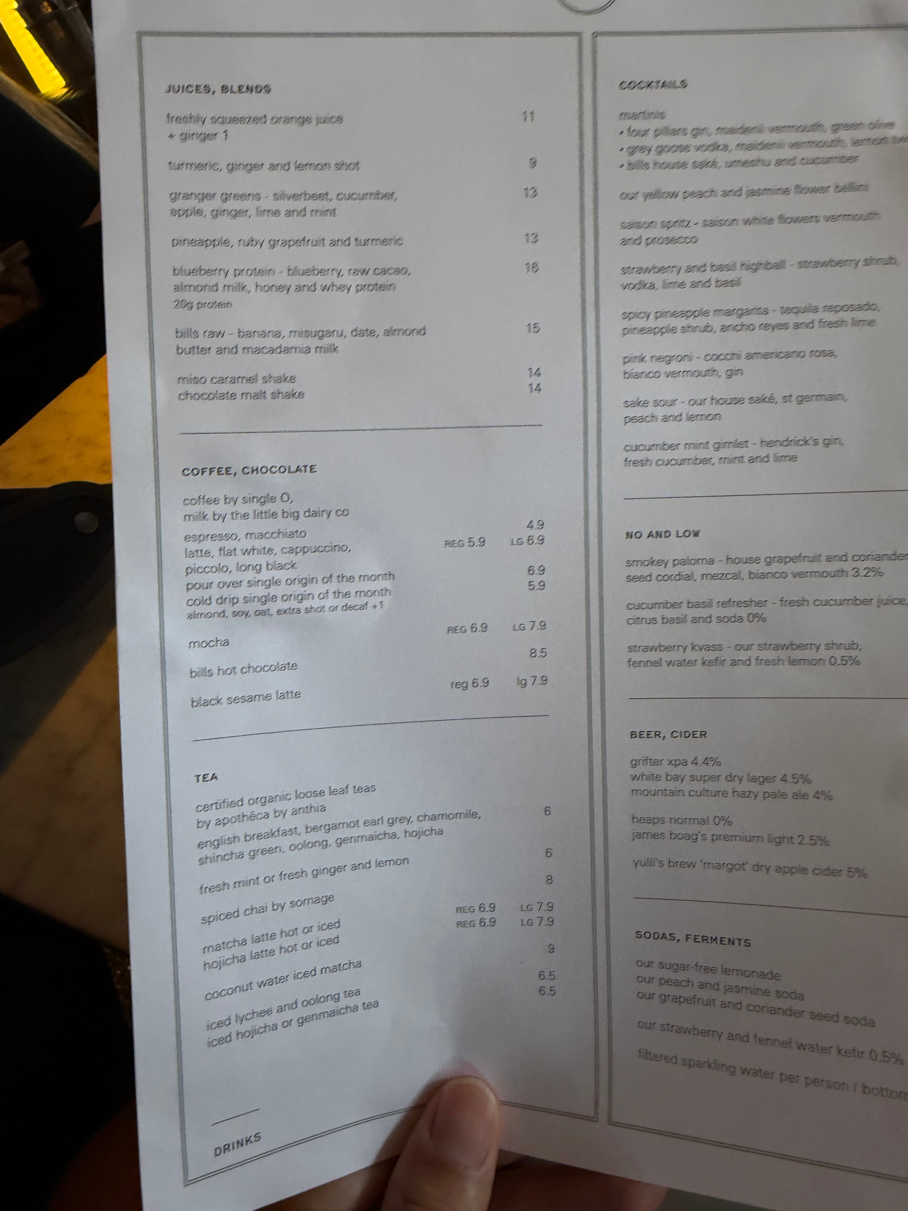 澳大利亚咖啡便宜，一般都5.6块，都是比较高端精品咖啡了，德国得7.8块，但是欧