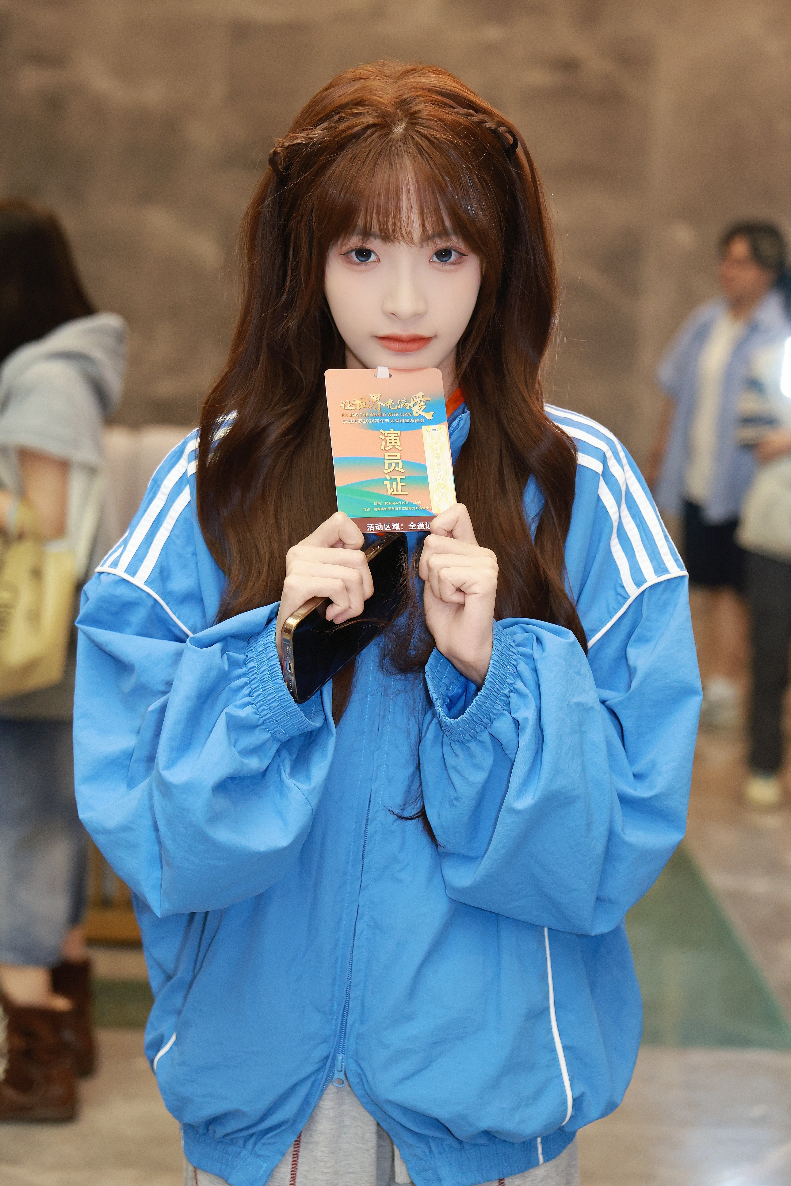 李佳恩 0618 彩排上班吃完饭去彩排啦～