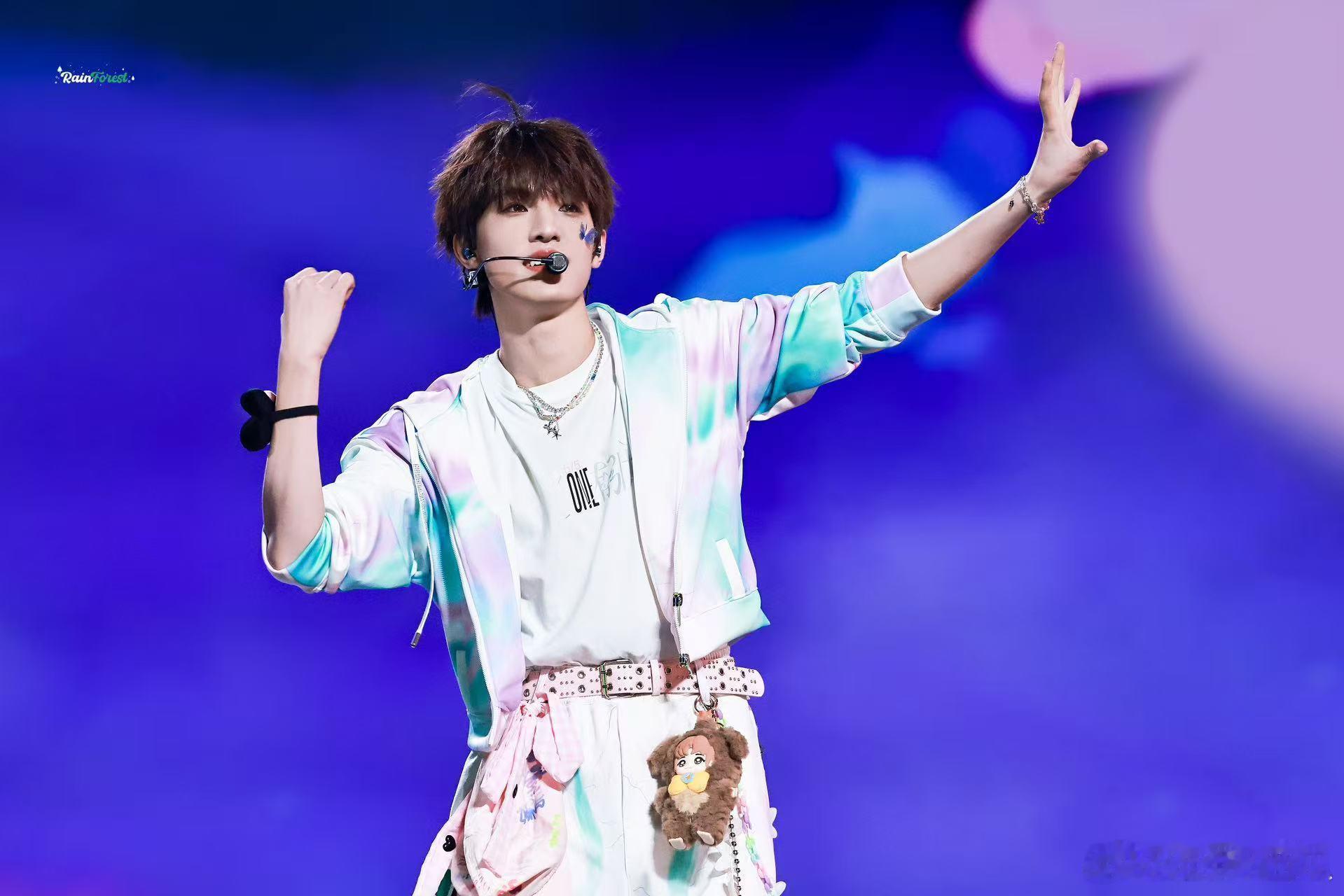 张泽禹或将加入声生不息 网传张泽禹将亮相《声生不息》，带来一场不容错过的音乐盛宴