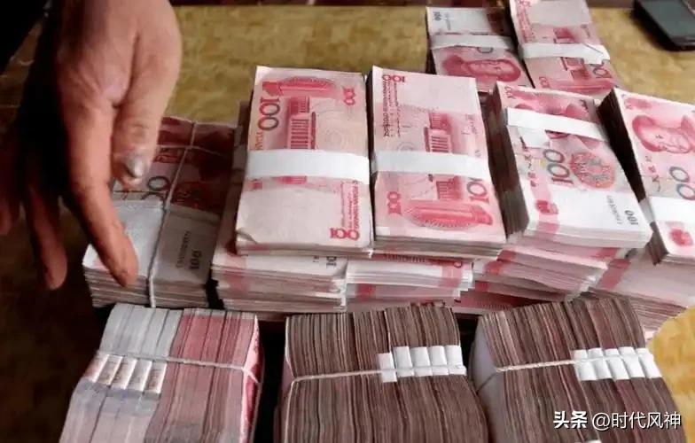 哥哥准备要结婚了，我当妹妹干了两年的自媒体创业，赚来的这一点钱就给哥哥拿去当婚礼