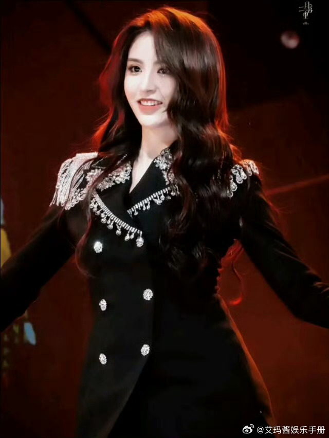 金子涵深夜发文，歌词求救，说蔡徐坤的事情是别人误导，信息量好大金子涵歌词求救金子