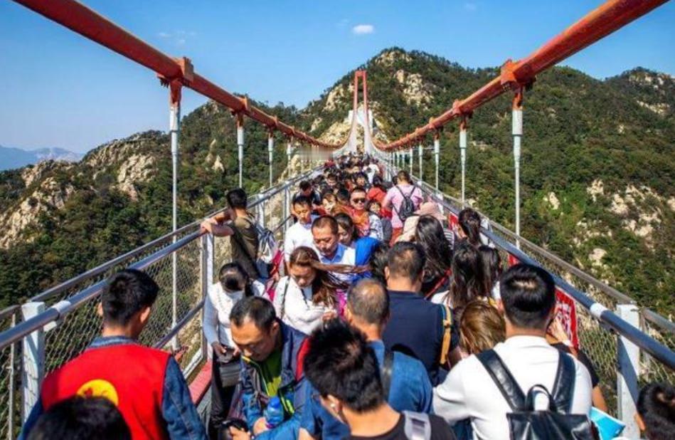 今年五一，全球旅游业傻眼了，中国长假不再“爆买”全球，钱都花在了国内！

今年五
