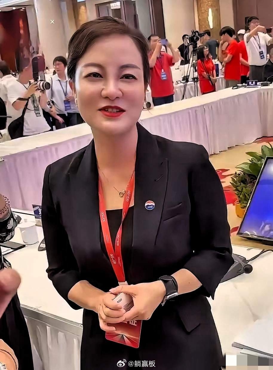 蒋焰现在估计后槽牙都要咬碎了。她怎么也不会想到，才在1月底和中信证券谈笑风生，转